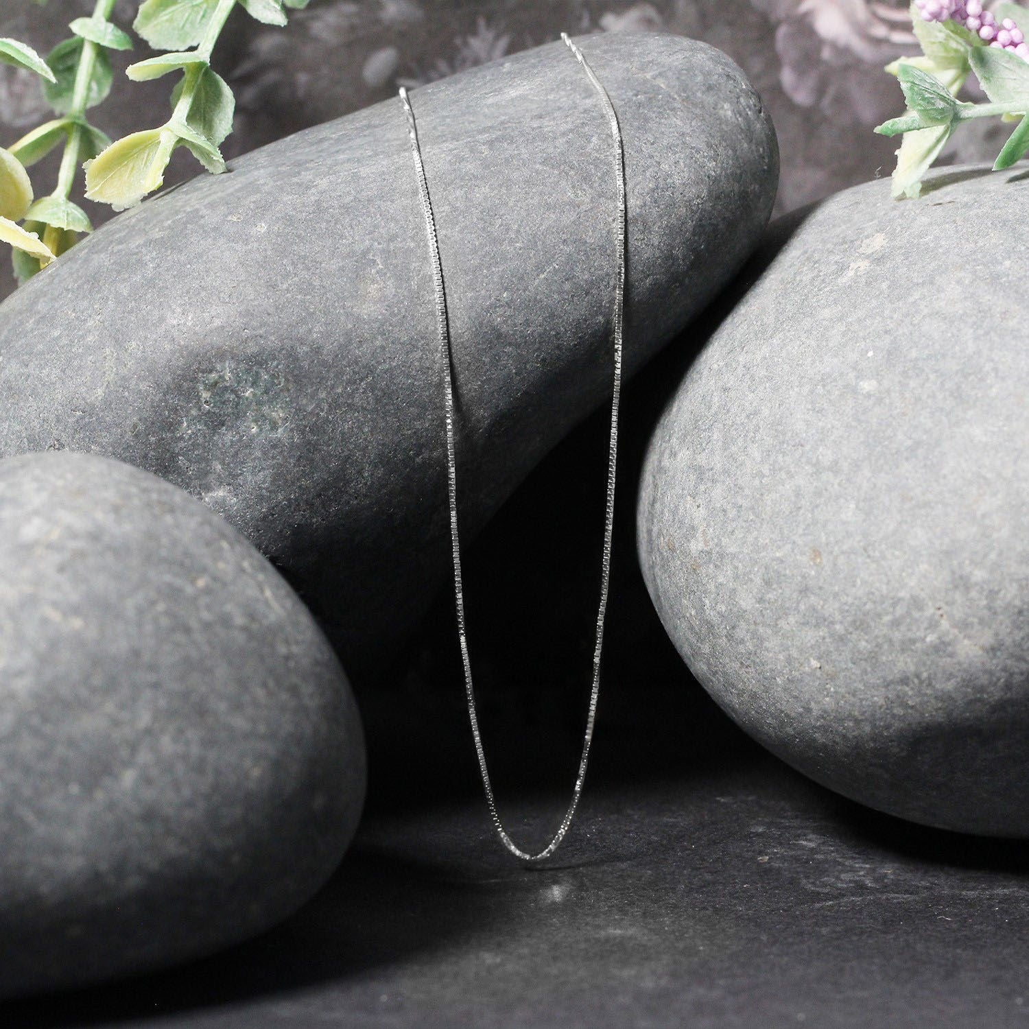 18k White Gold Box Chain 0.6mm (0.60 mm)