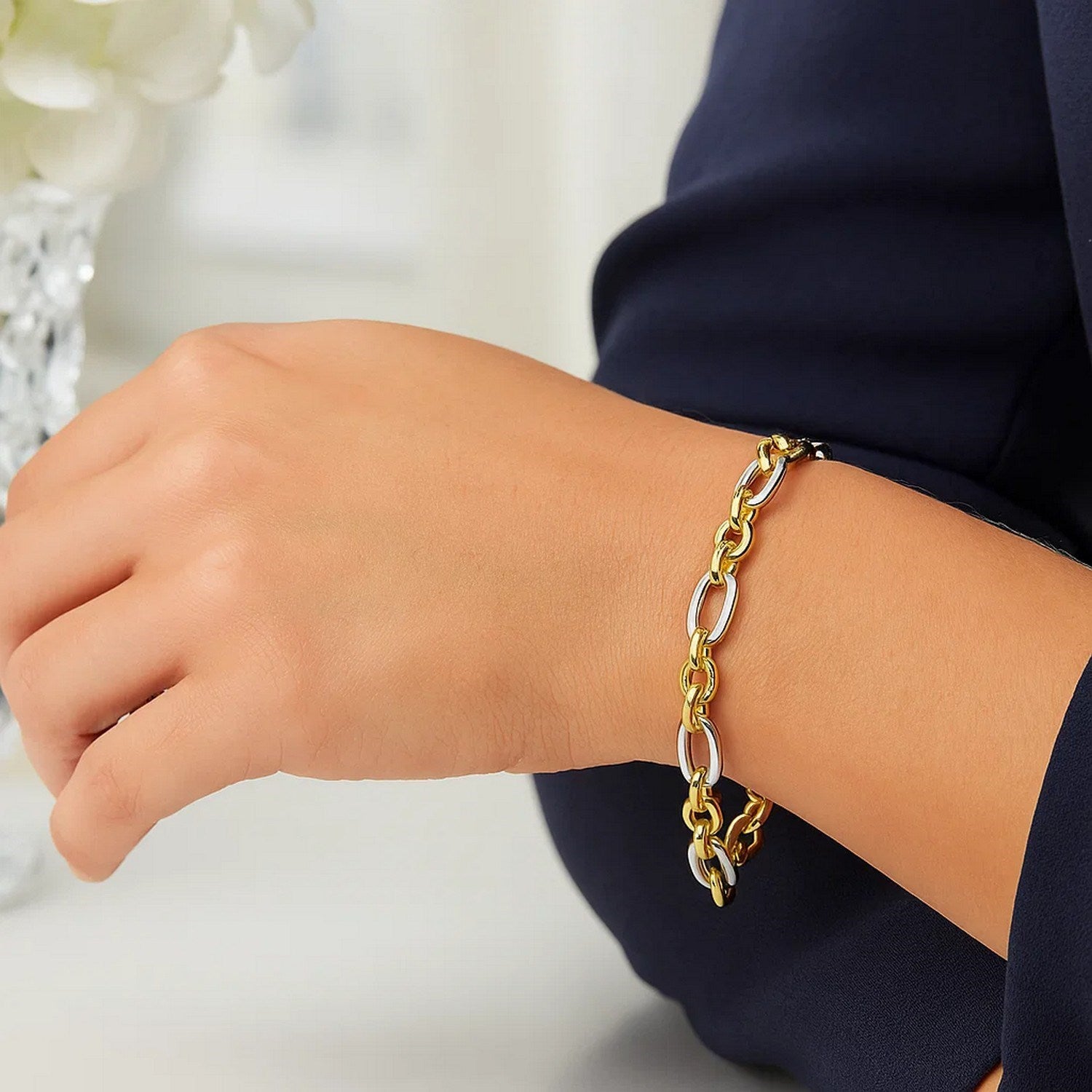 14k Two-Tone Gold Long and Short Style Oval Link Bracelet (7.50 mm)