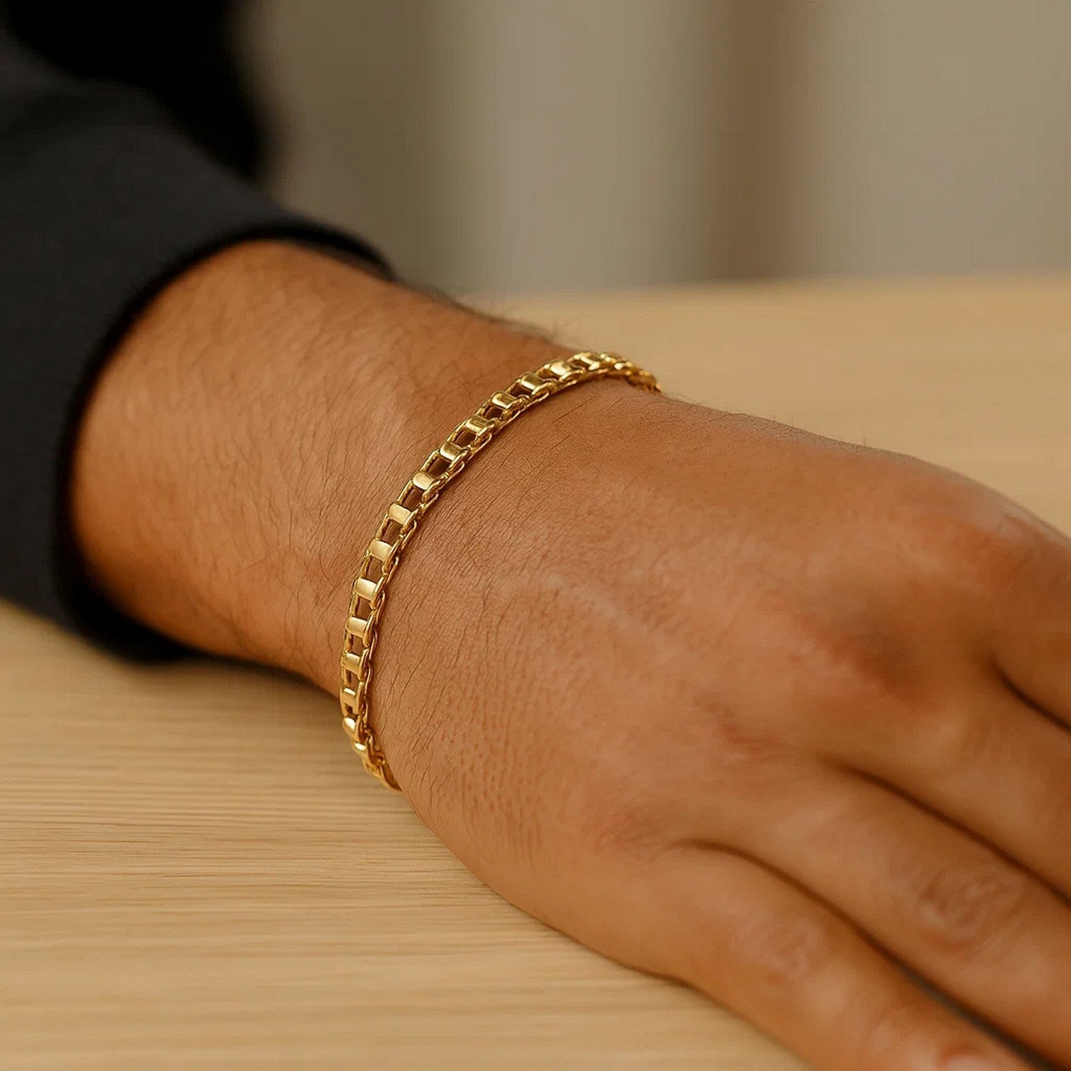 14k Yellow Gold Mens Bracelet with Rail Motif Links (5.00 mm)