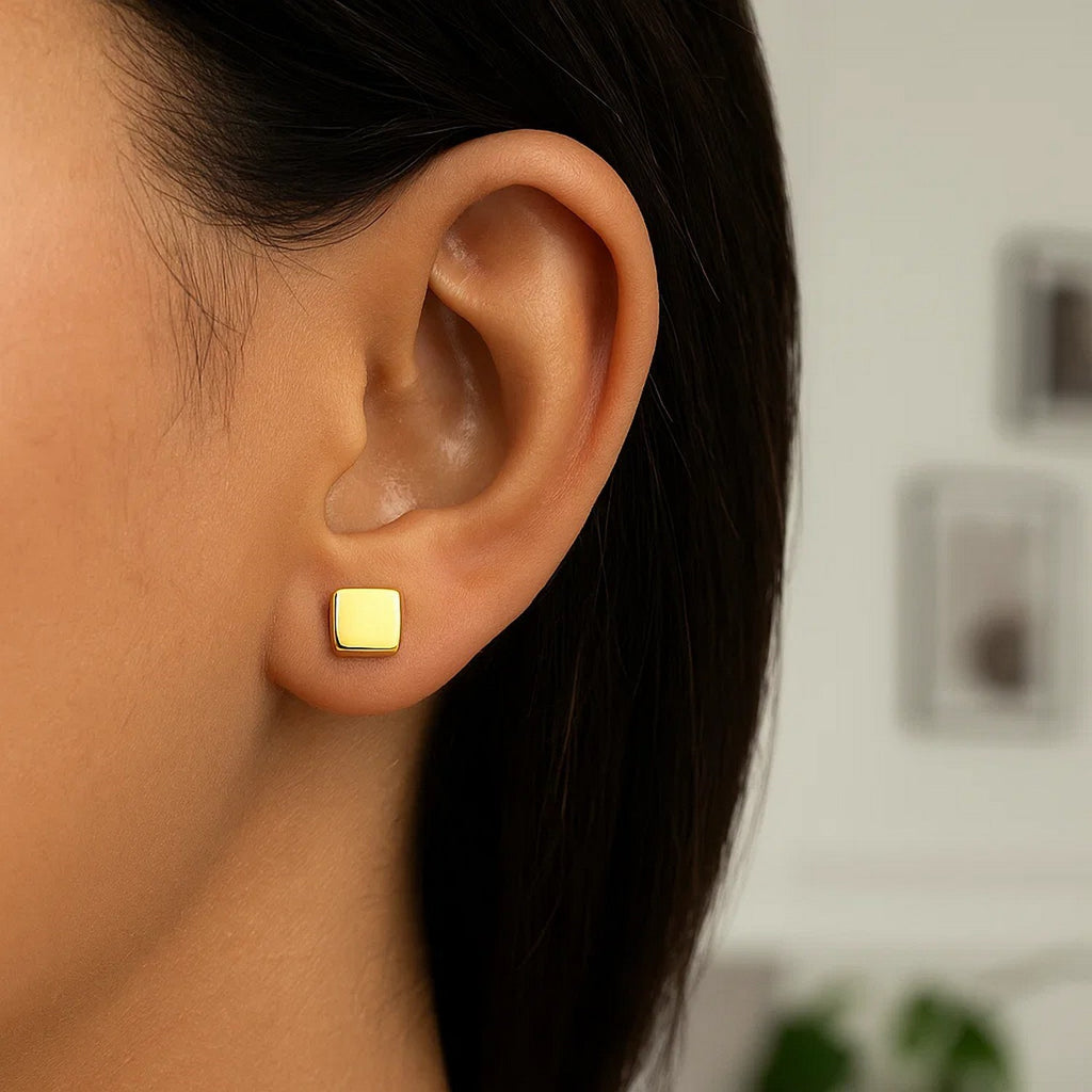 14k Yellow Gold Polished Cube Post Earrings