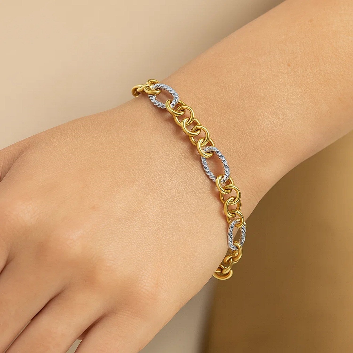 14k Two-Tone Gold Rope Motif Oval and Round Link Chain Bracelet (8.80 mm)