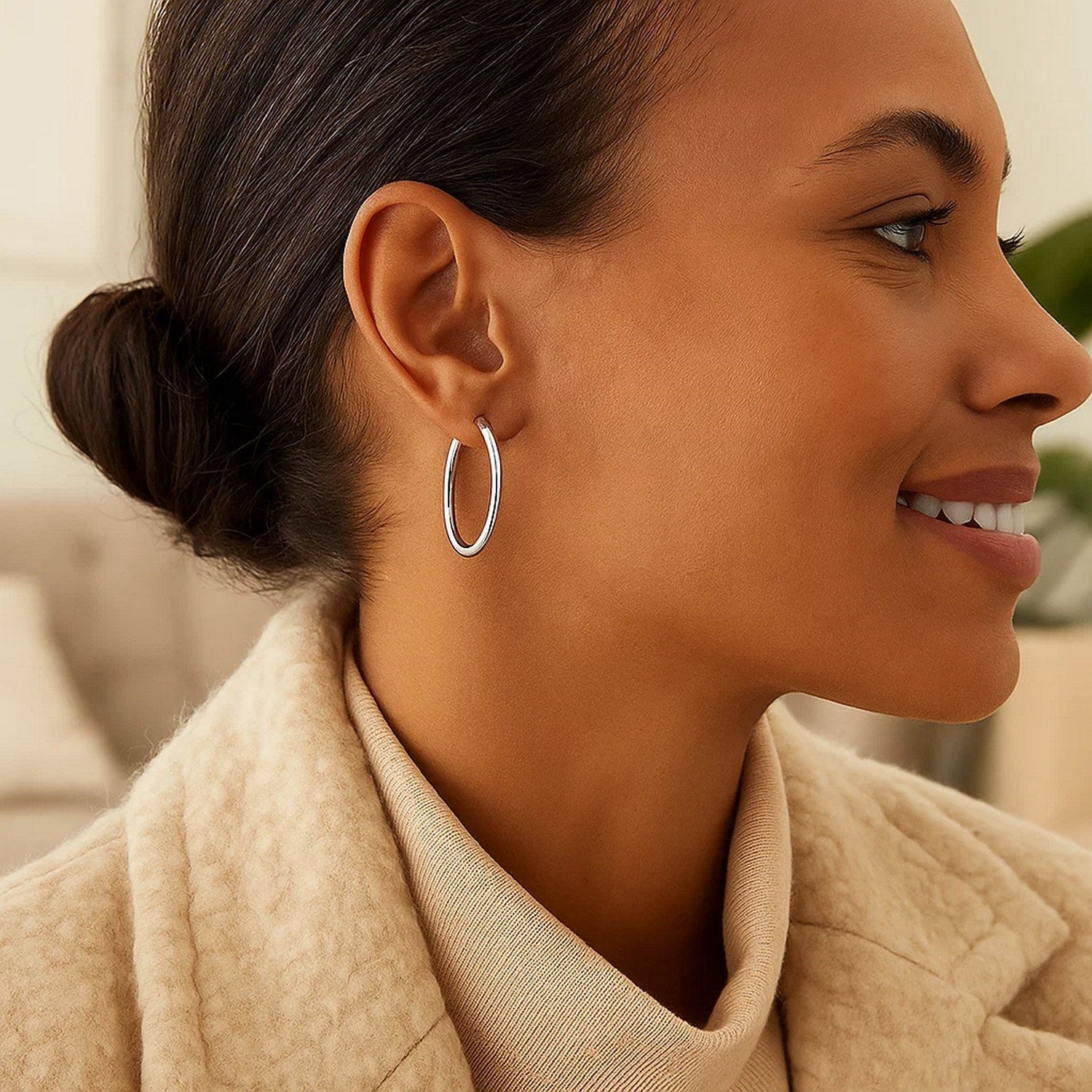 10k White Gold Polished Hoop Earrings (2x25mm)